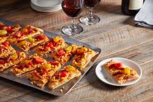 Wewalka - Red Pepper Hummus Flatbread