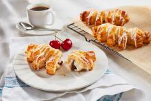 Wewalka - Chocolate & Cream Cheese Coxcomb