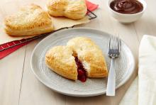 Wewalka - Heart-shaped Cherry Hand Pies